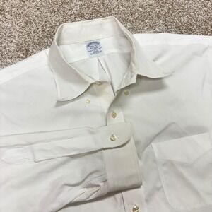 Brooks Brothers Dress Shirt Mens 17.5 35 White Slim Fit Non-Iron Supima Cotton